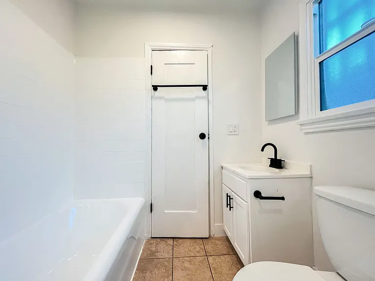 445 1/4 N Occidental Blvd #445-1/4A — Photo 18