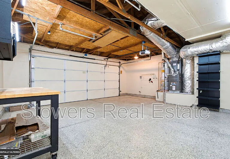 318 Joyce St — Photo 45