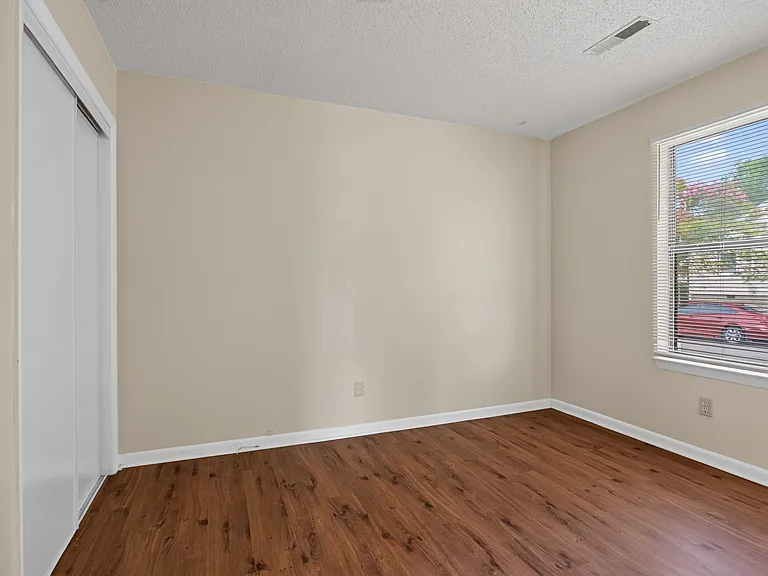 2344 Grandy Ave #B — Photo 9