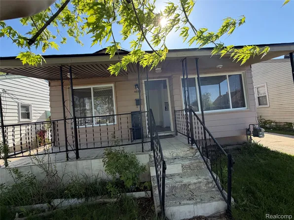 5698 Greenview Ave, Detroit, MI 48228