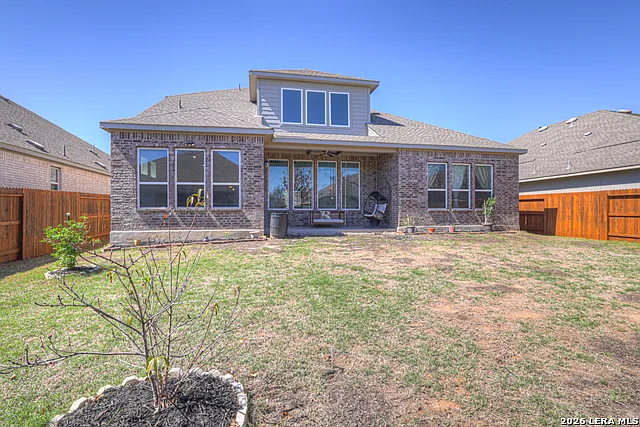 4 bed, 3.0 bath, 2893 sqft, $3,200 — Photo 4