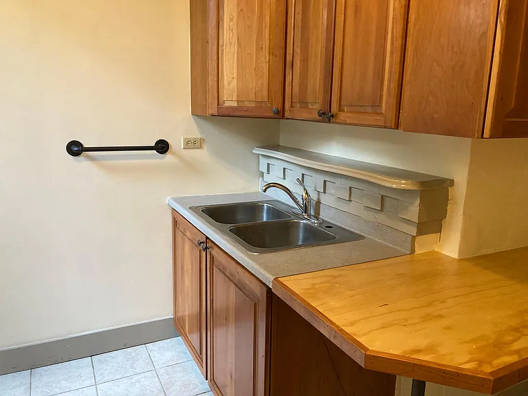 330 Mulberry St #1 — Photo 10
