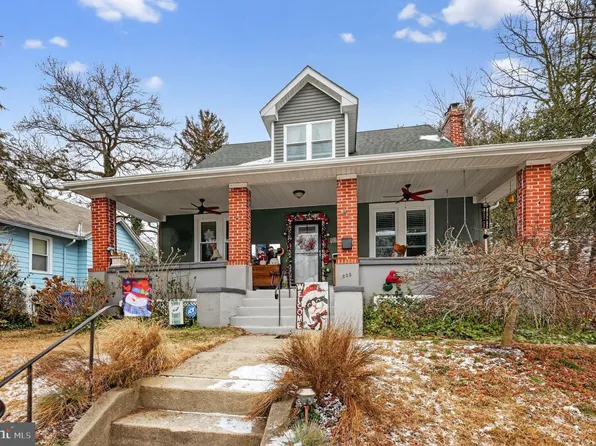 225 Rutland Ave, Mount Holly, NJ 08060