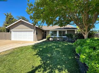 896 Manton Ct, Concord, CA 94518