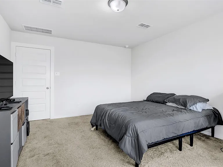 7218 Clearwater Cove Dr — Photo 16