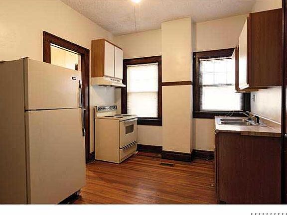 4th image of 3816 Washington Blvd