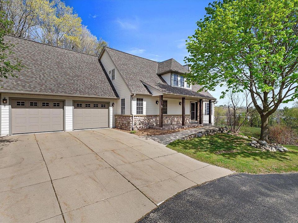 1st image of 501 Drumlin COVE