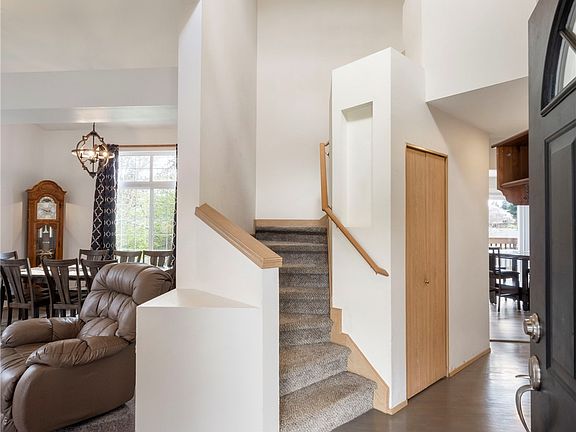 5th image of 12415 201st Avenue Ct E