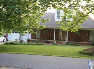 105 Twin Lake Dr, Boiling Springs, NC 28152