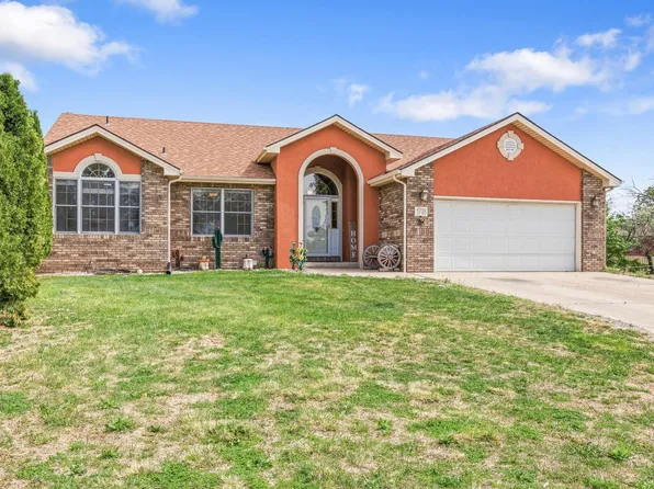 1708 35th Avenue Ct, Greeley, CO 80634