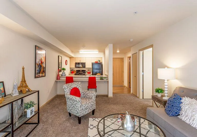 Boulevard Place Senior Living Apartments — Photo 15