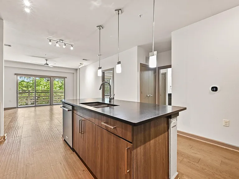 3600 S Lamar Blvd #213 — Photo 2