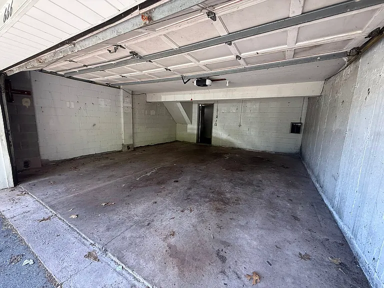 666 Middle Tpke E — Photo 20