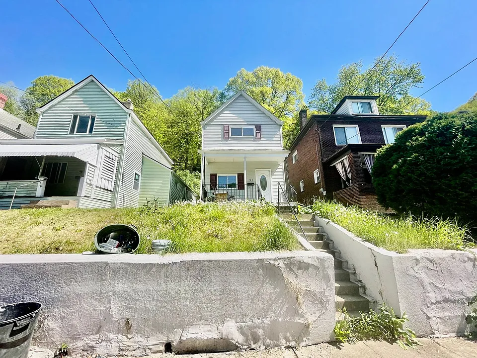 520 Glenn St