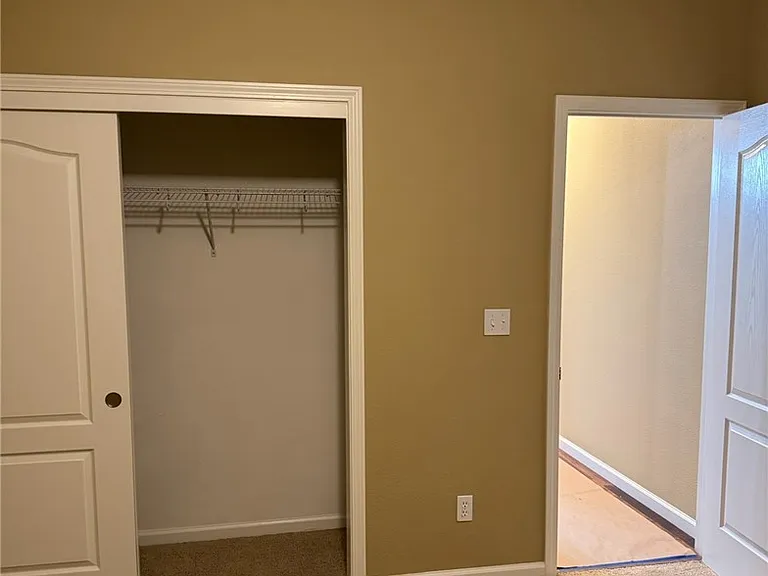 118 Montage Dr — Photo 36