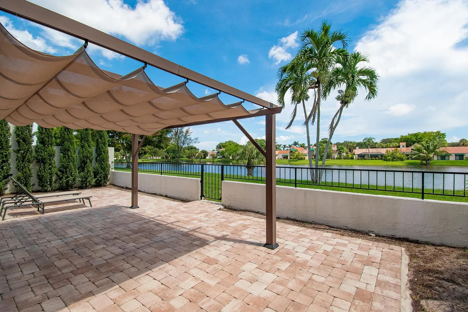 3 bed, 2.5 bath, 2076 sqft, $6,250 — Photo 4