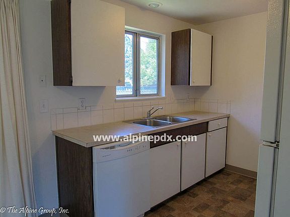 4th image of 2725 N Davis Ct APT C