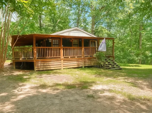 405 Ponderosa Dr, Tuscumbia, AL 35674