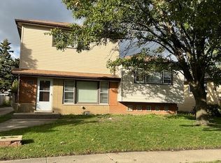 4604 W 100th St, Oak Lawn, IL 60453