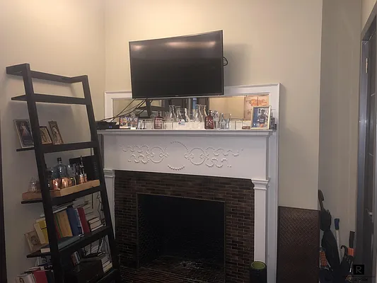 Rented by R New York | media 39