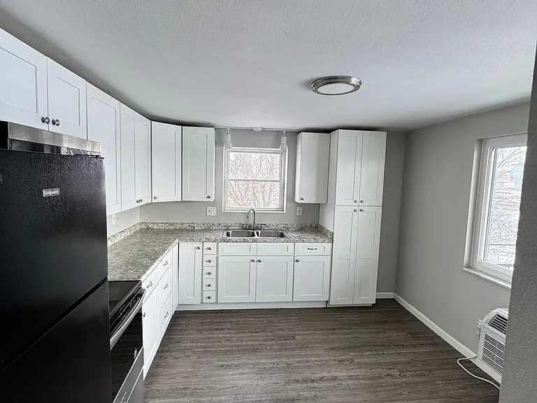 848 Riverview Ter #607 — Photo 2