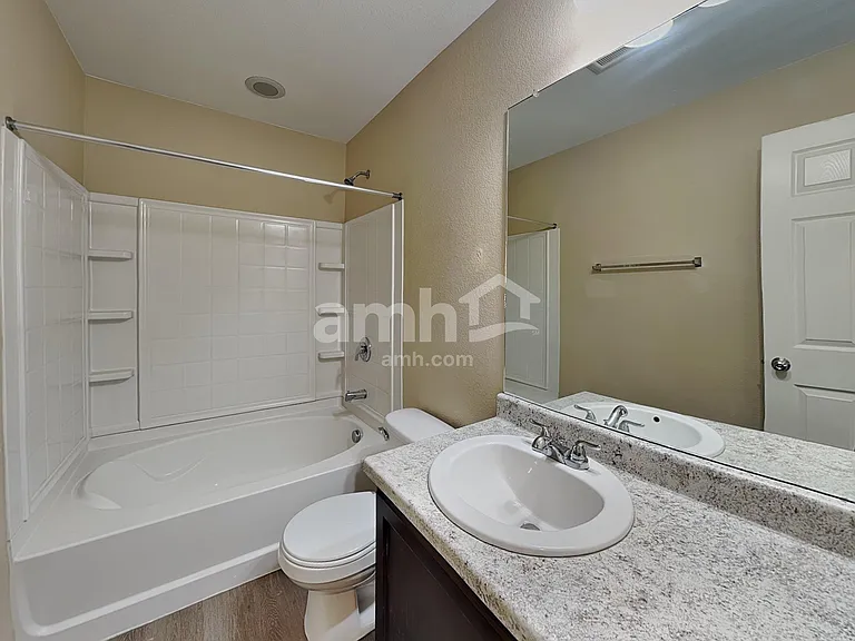 5550 N Lisbon St — Photo 15