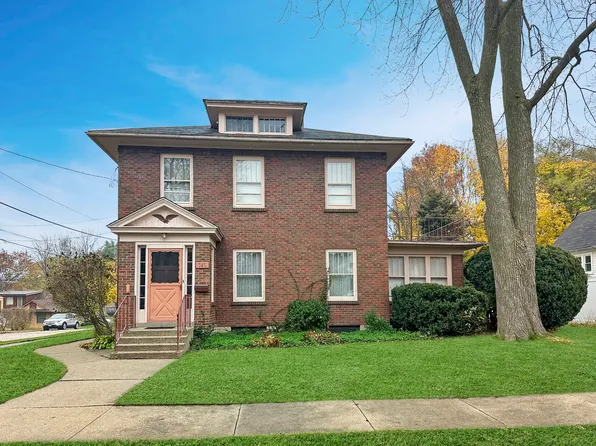 345 N Worth Ave, Elgin, IL 60123