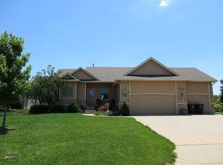 2050 N Prairie View Ct, El Dorado, KS 67042
