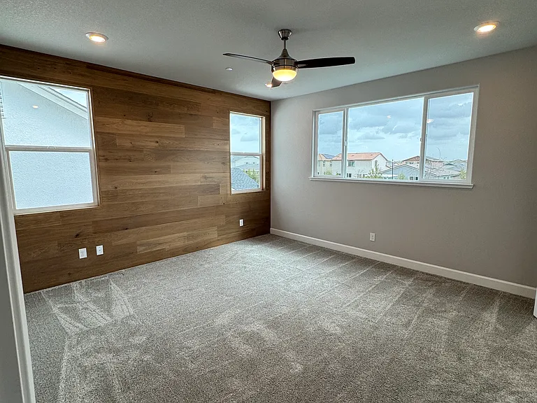 1417 Wadsworth Cir — Photo 41
