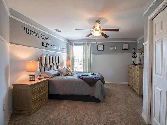 Spacious second bedroom - New townhome for sale in Sarasota, FL