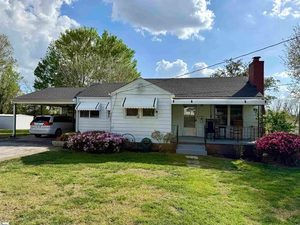 109 Carolina Ave, Greer, SC 29650