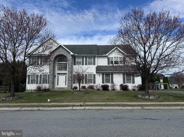 125 Cedrick Ave, Blandon, PA 19510