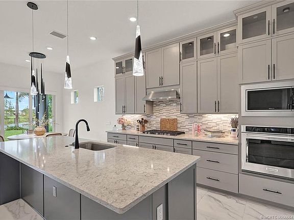 5th image of 10405 Northbrook Cir