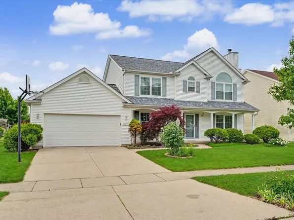 611 Buttercup Dr, Savoy, IL 61874