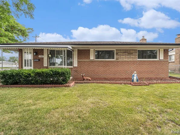 32960 Oakview Dr, Warren, MI 48092