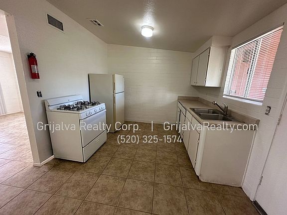 4th image of 320 W Whitestone Pl #324