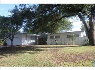 2163 Overbrook Ave N, Belleair Bluffs, FL 33770
