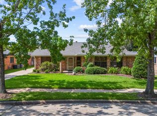 2710 Pineleaf Dr, Sugar Land, TX 77479