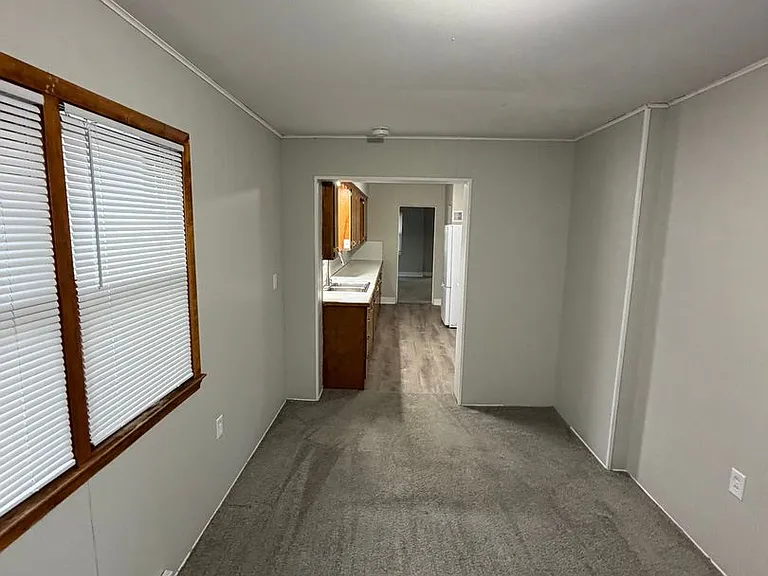 1913 Stirling Ave — Photo 13