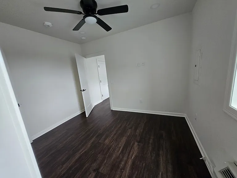 300 Market St #101 — Photo 17
