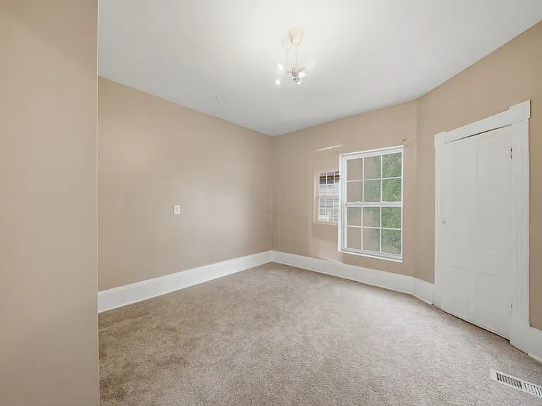 315 Blair Ave — Photo 12