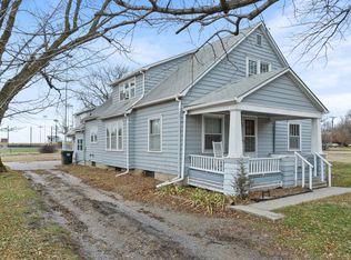407 S Main St, Hesston, KS 67062