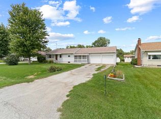 1994 500th St SW, Kalona, IA 52247