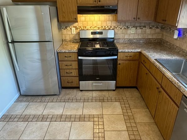 117 Colonial Pkwy UNIT A