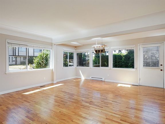 3rd image of 1296 Downham Pl