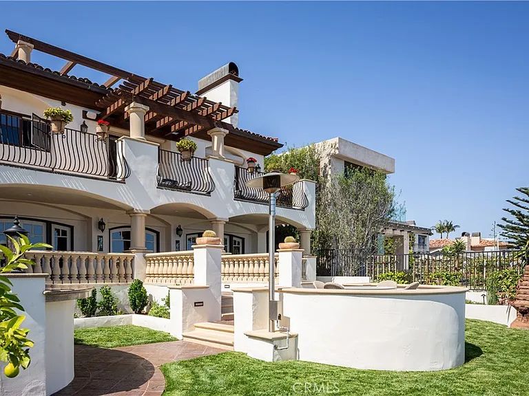 24352 Santa Clara Ave — Photo 3