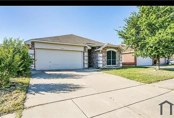 338 Dakota Dr — Photo 5