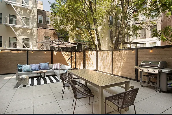 Rented by Safdie Realty Group | media 10