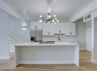 8811 Gatehouse Rd APT 5, Plantation, FL 33324