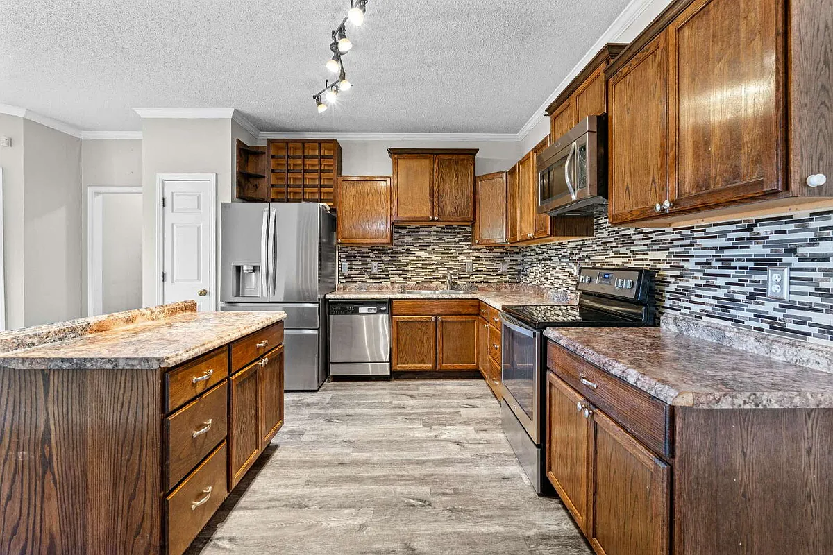 Building Photo - 255 Woodstream Dr
